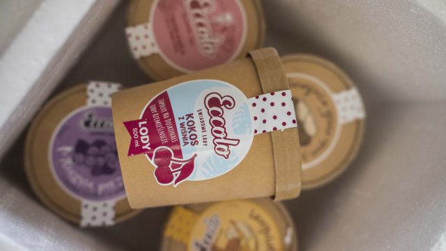 Dlaczego nasze lody online docierają idealnie zamrożone?