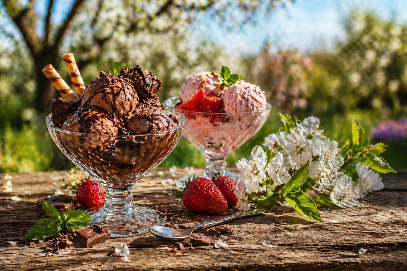 Pierwsze lody po&nbsp;zimie – jakie smaki najlepiej otwierają sezon?